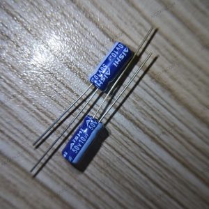 AISHI ERM1HM100D11OT 10µF 50V ±20% 5×11mm Long Life Radial Aluminum Electrolytic Capacitor